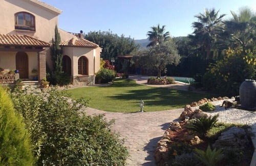 Alhaurin de la Torre Villa | AN OASIS ON THE COSTA DEL SOL