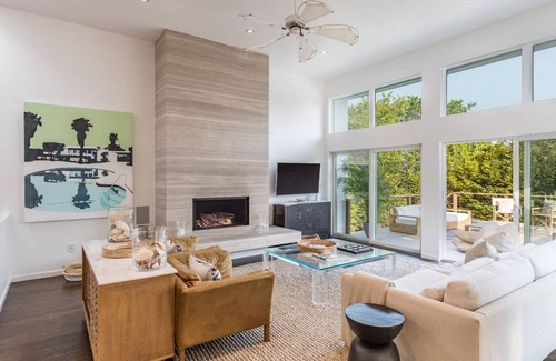 Amagansett House | An Oasis in Amagansett...Your Dream Vacation Awaits!
