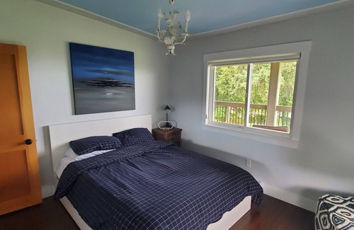 Powell River House | An ocean veiw nestled amongst the trees. Close to trails and the beach