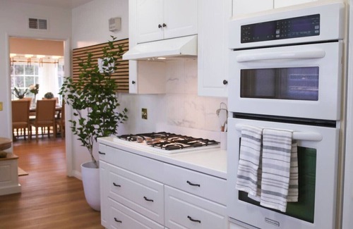 Southwest Anaheim House | AN6-Anaheim Home w/ Playground & Jacuzzi