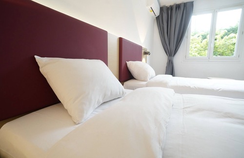 Saint-Doulchard Hotel | Anaïs Hôtel Bourges Nord Saint-Doulchard