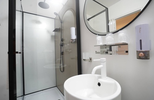 Saint-Doulchard Hotel | Anaïs Hôtel Bourges Nord Saint-Doulchard