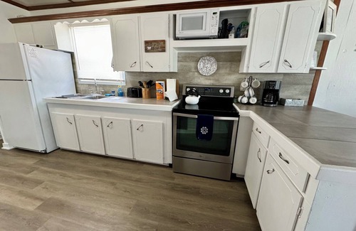 Venice Boat Rental | Ana's Houseboat Located In Venice Marina SLEEPS 10