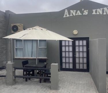 Walvis Bay House | Anas Inn