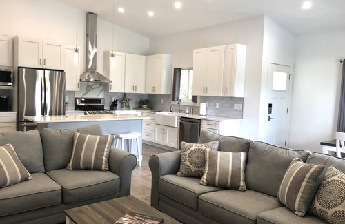 Butler Beach Villa | Anastasia Island Waterfront Cottage w/Infinity Pool and Spa - luxurious & clean