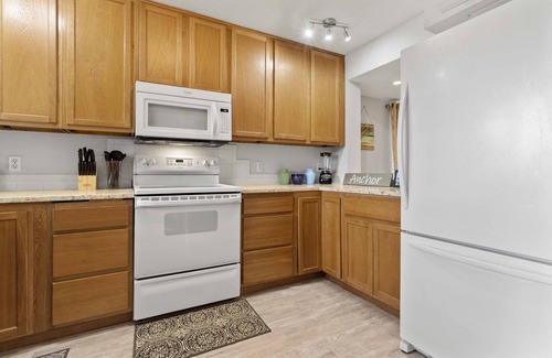 Gulfport House | *Anchor Townhome w/Gulf views* Walk to beach/seafood