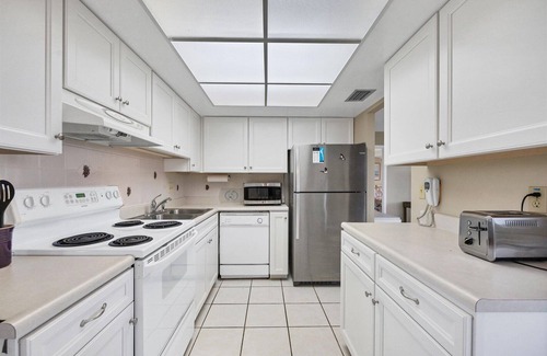 Siesta Key Condo | Anchorage Resort 3rd Floor 2 Bedroom Condo South West Balconies 0885