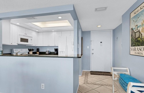 Siesta Key Condo | Anchorage Resort 7th Fl 2 Bedroom Condo with Beach Access 0892