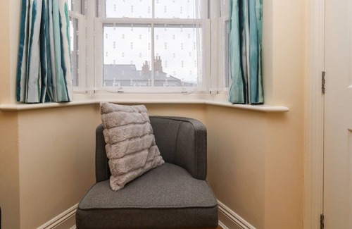 Weymouth House | ANCHORAGE VIEW, family friendly, with a garden in Weymouth