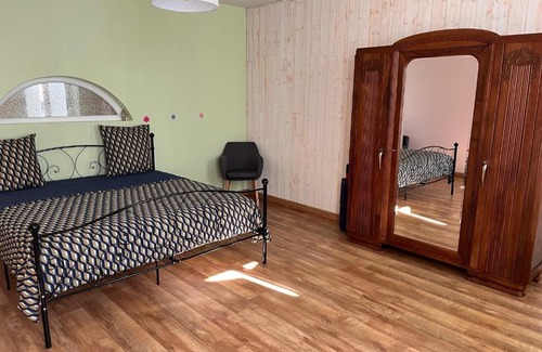 Lamothe-Montravel House | ancien chai rénové dans un parc clos de 3 hectares