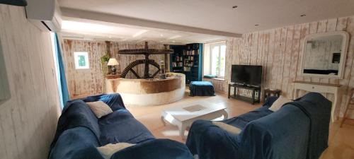 Saint-Quentin-sur-Inrois House | Ancien Moulin au fil de l'Indrois Semi-troglodyte -Zoo de Beauval