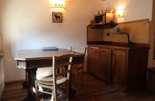 Valtournenche Apartment | Ancienne Bergerie Studio 2 by Interhome