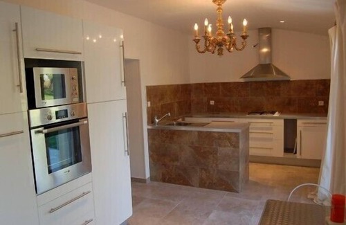 Saint-Gilles Other | Ancienne Commanderie, 18 pers, private heated pool and garden, quiet location