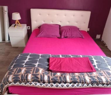 Quillebeuf-sur-Seine Apartment | Ancienne maison de pêcheur atypique