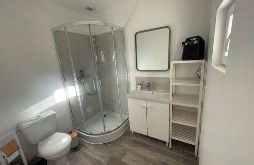 Meigne-le-Vicomte House | Ancienne Maison Garde Barrière Le 158