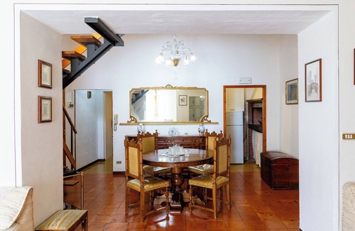 Colle di Val d'Elsa Apartment | Ancient App. Immersed in History