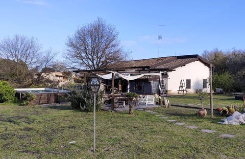 Pedara Apartment | Ancient millstone of Etna