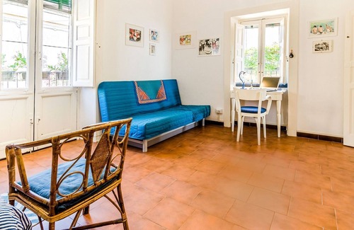 Santa Tecla House | Ancient residence overlooking the sea, with garden