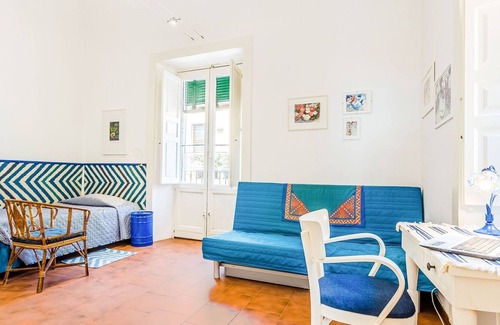 Santa Tecla House | Ancient residence overlooking the sea, with garden