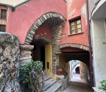 Tellaro Apartment | Ancient Tellaro - Free parking
