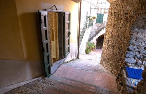 Tellaro Apartment | Ancient Tellaro - Free parking