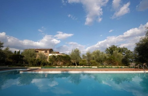 Murlo Villa | ANCIENT TUSCAN FARMHOUSE max 16 people EXCLUSIVE USE WITH POOL