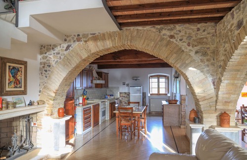 Montecchio House | Ancient vacation home La Palombara
