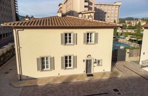 Novoli - San Donato Apartment | Ancient Well 3 | Villa Carobbi Apt