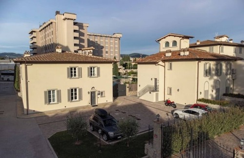 Novoli - San Donato Apartment | Ancient Well 3 | Villa Carobbi Apt