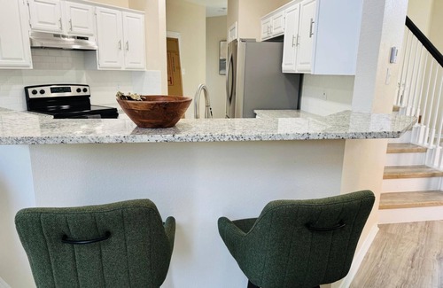 Southwest Arlington House | Andalusia Trail Getaway