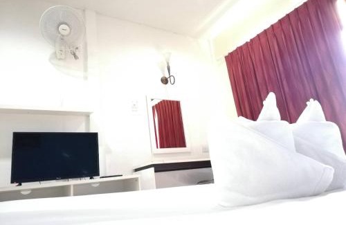 Thep Kasattri Hotel | Andaman Place