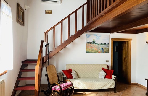 San Lorenzo Apartment | Andrea's House. Cls to all amenities.