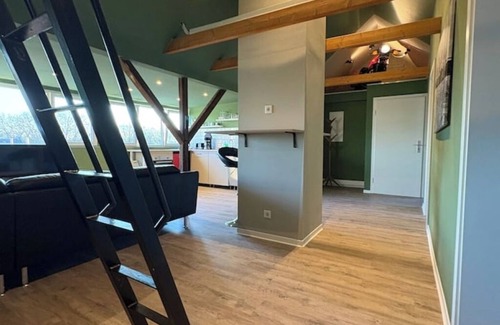 Buer Apartment | Andrew's motorcycle apartment