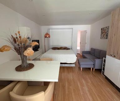 Ensues-la-Redonne Apartment | Andromède