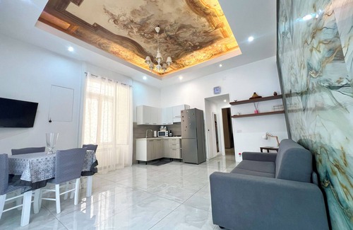 Quartieri Spagnoli Apartment | Anema& Core house vacation home in the heart of Naples, a stone's throw from Via Toledo