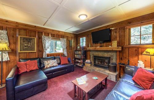 Enterprise House | Aneroid Chalet