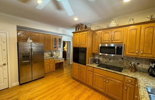 Cumming House | Angel Cove Family Vacation House