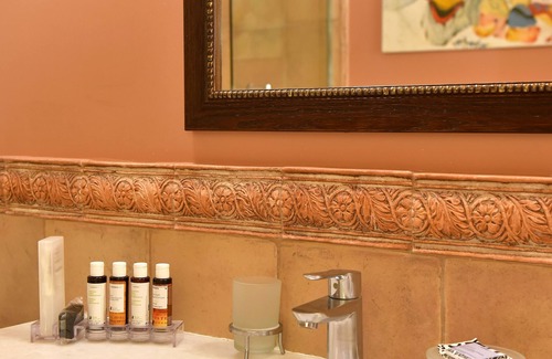 idhra Hotel | Angelica Boutique Hotel