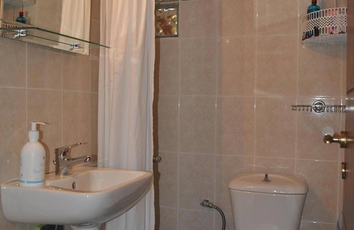 Palaia Fokaia Bed & Breakfast | Angelina's Home, holiday apartment in a villa
