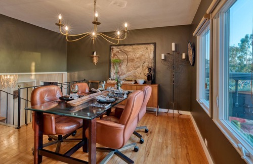 Eagle Rock House | "Angels Landing" a chic pool & spa getaway w/ panoramic views