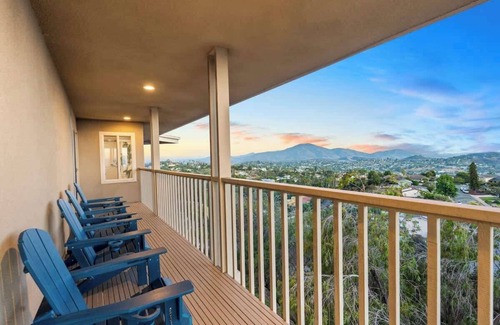 Mount Helix House | Angels Pt Estate, Pool, Arcade, 8 Beds, Ocean View