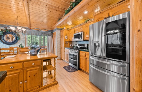 Fox Farm Cabin | Angels Seat - Beautiful log cabin with hot tub with a wood burning fireplace `