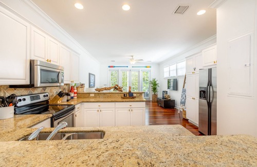 Islamorada Villa | Angler’s Reef house. Paddle or Kayak to sandbar. Lic #24-0055