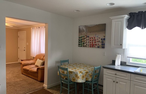 Anglesea Apartment | Anglesea Escape - Easy walk to Scenic Seawall, Beaches, Restaurants and Bars!