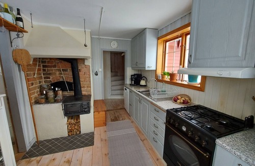 Vaxholm House | Ängsyran shoemakerer´s cottage from 1879 idyllic located, quiet country setting