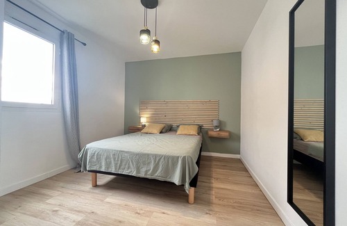 Sainte-Clotilde Apartment | Anjou ***