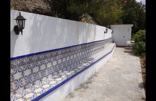 Almunecar House | Anju, oasis of silence, mountains and sea. Enjoy the jacuzzi.