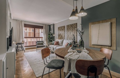 Ciudad Jardin Apartment | Anku - 2 bedrooms and pool in Ciudad Jardín