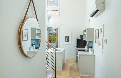 Yamacraw Village Apartment | Annabelle 4C - Top Floor 2BR Historic District Loft with Terrace