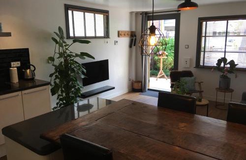 Zandvoort Apartment | Annadora Beach House - Private Parking